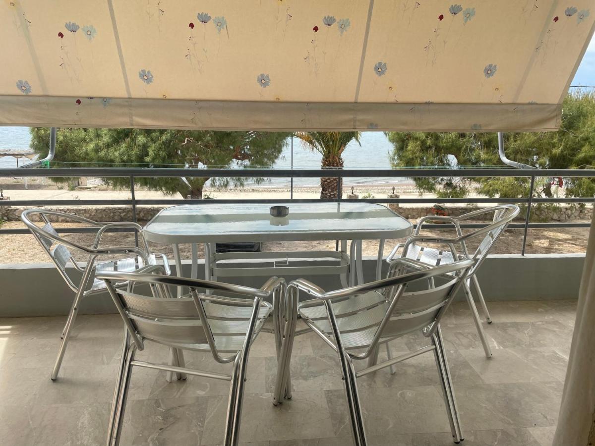 Finikas Apartment ไอเรีย ภายนอก รูปภาพ