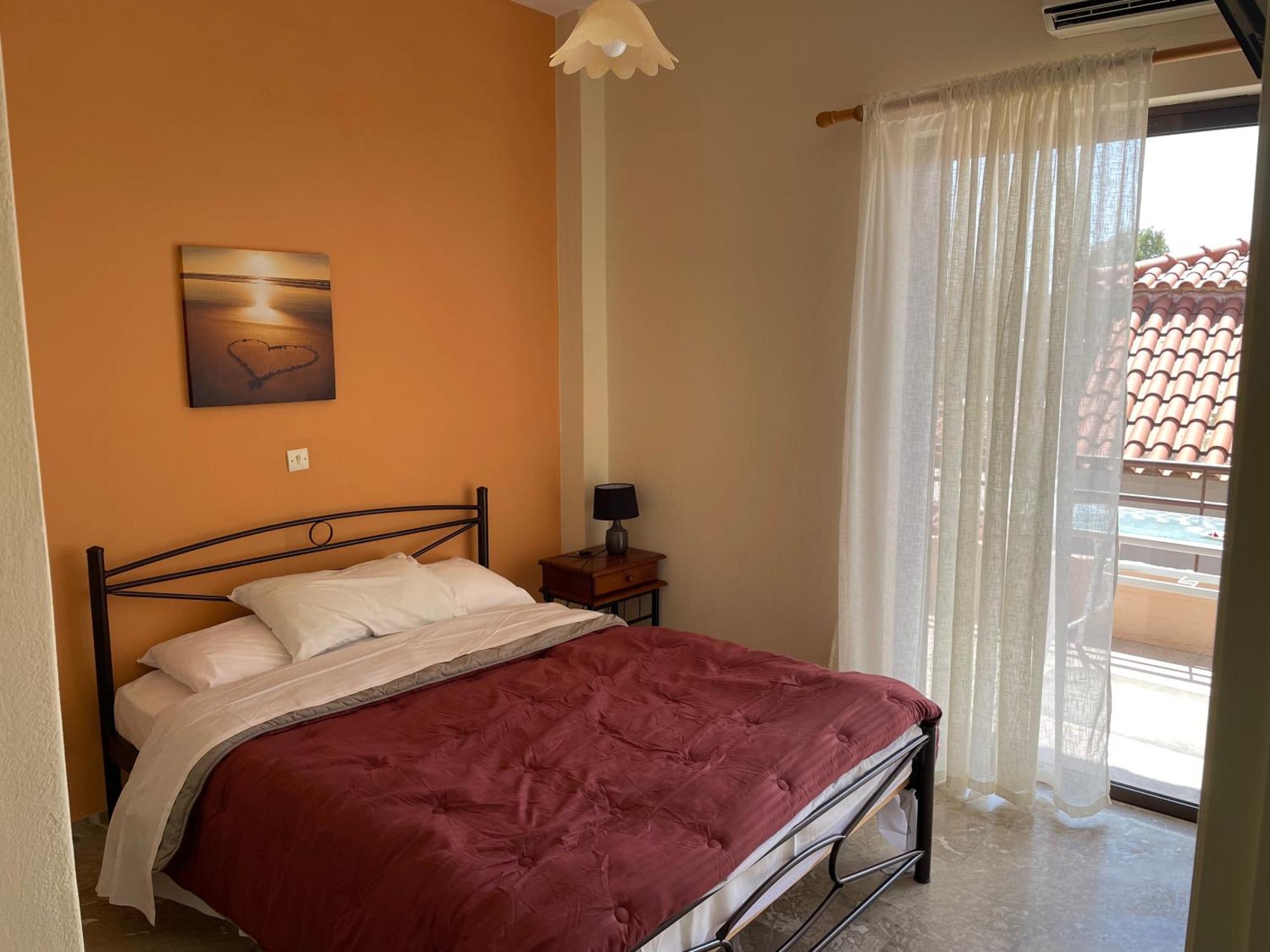 Finikas Apartment ไอเรีย ภายนอก รูปภาพ
